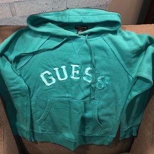 Guess sweatshirt